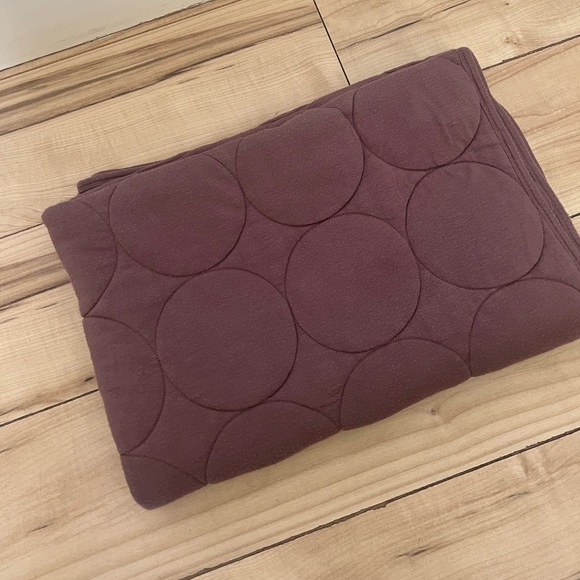 Kate Quinn Quilt Bundle - Picture 3 of 4